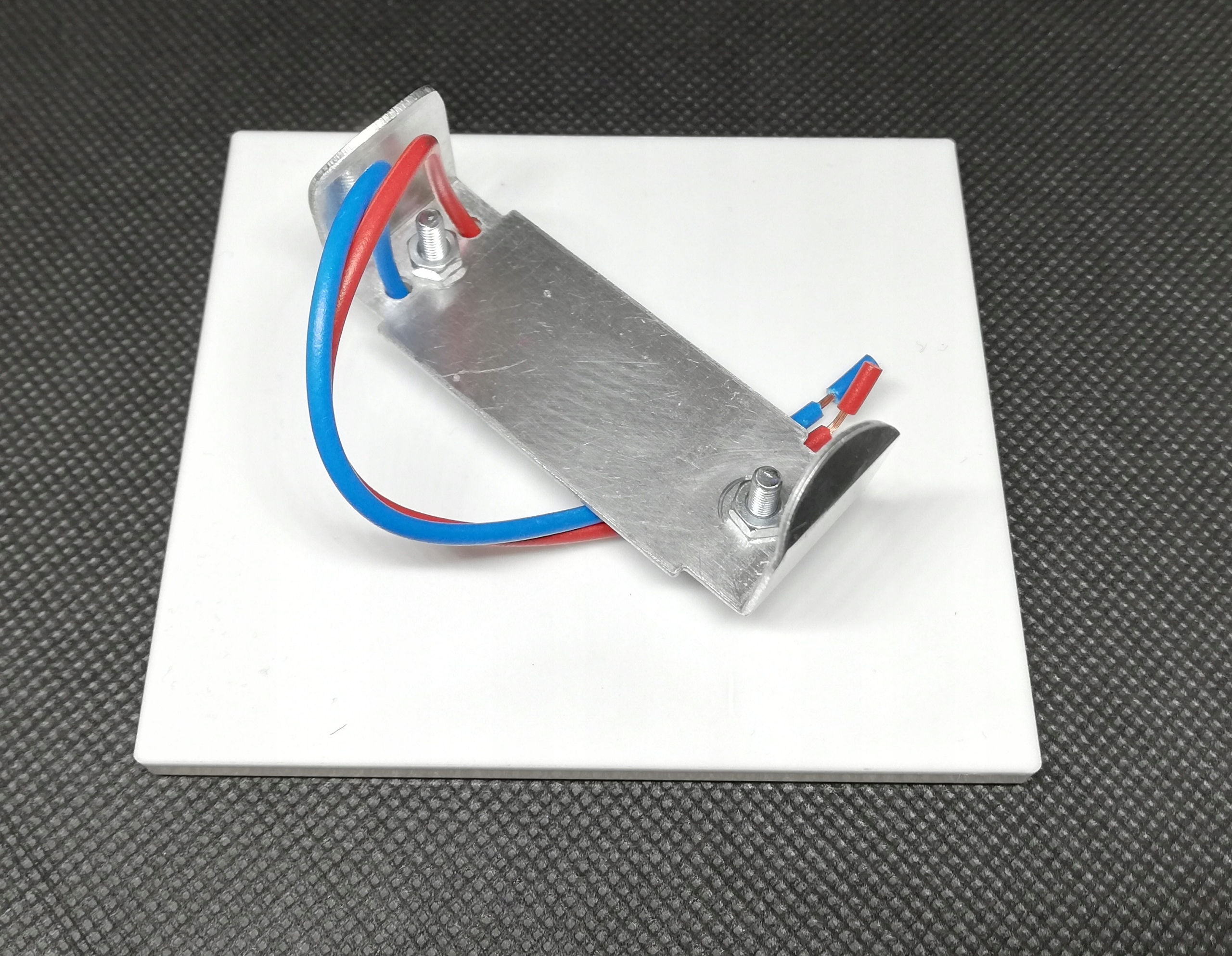 Zestaw 10x Lampka schodowa LED 230+ 2 czujka ruchu SREBRNA ZIMNA LUB CIEPŁA - obrazek 16